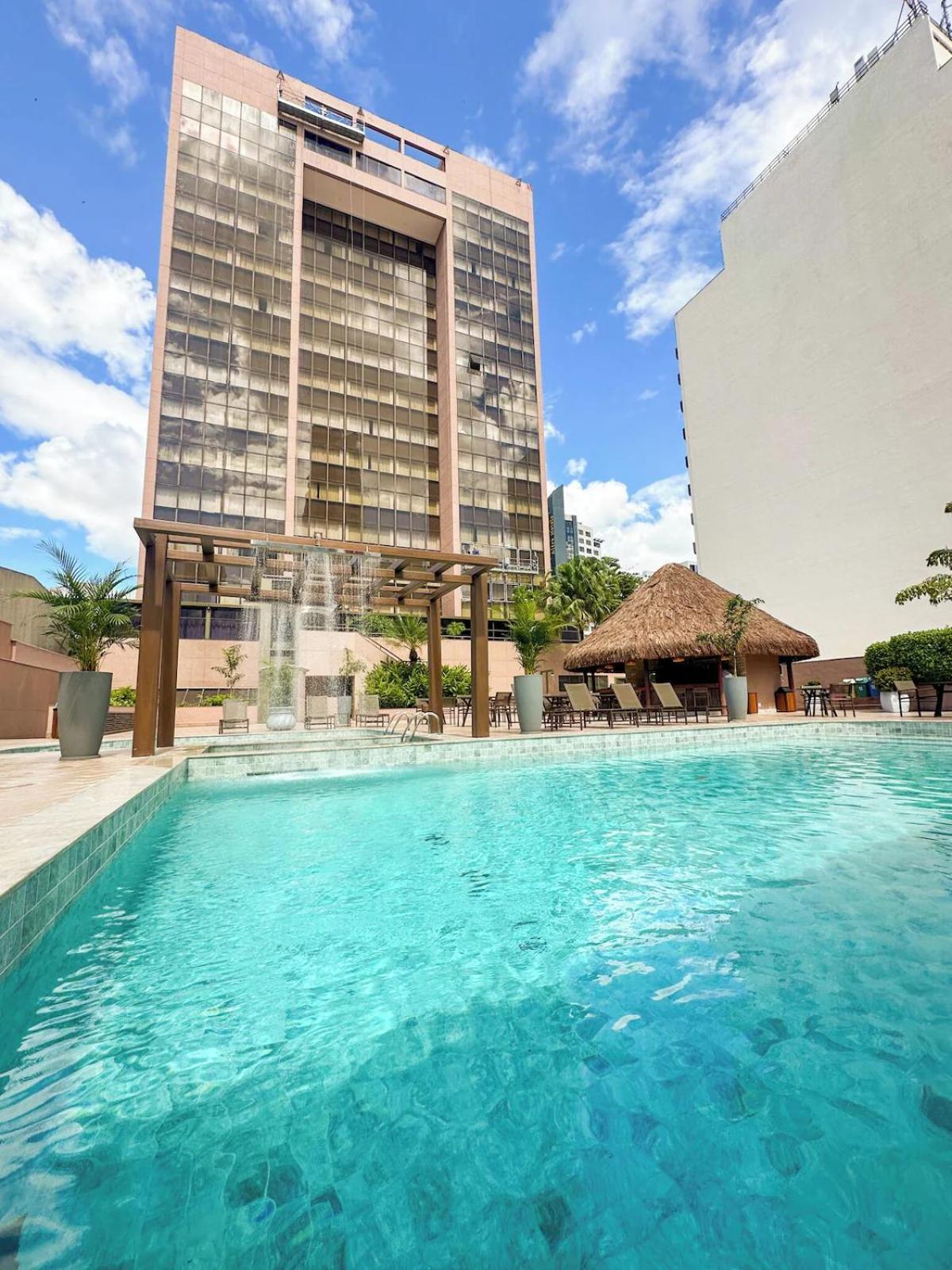 Castro's Park 4* Goiânia